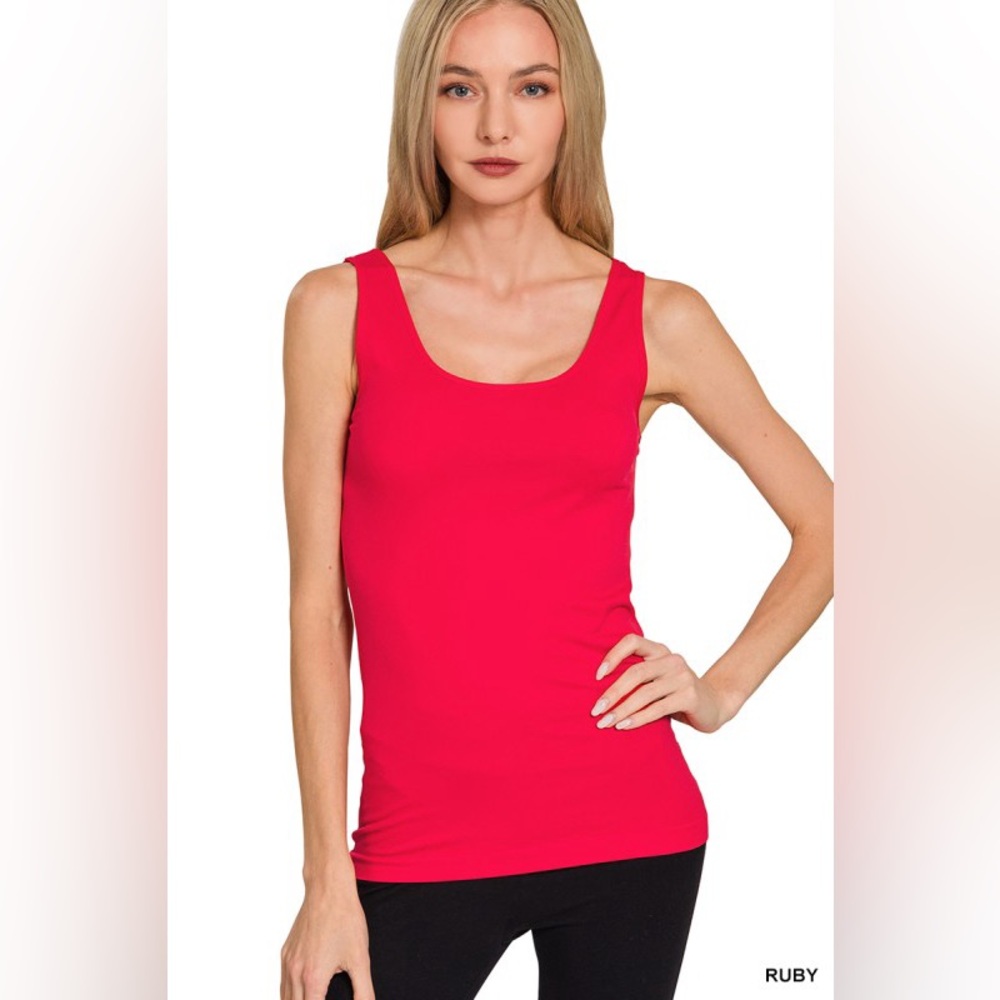 ZENANA BRIGHT RED. 2-WAY V-NECK / U-NECK SEAMLESS TANK
